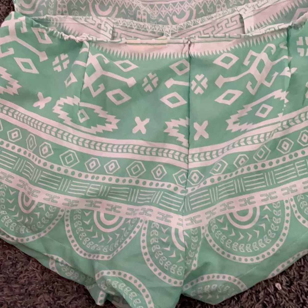 ROMPER - Picture 5 of 9